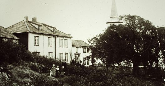 Dolm prestegård