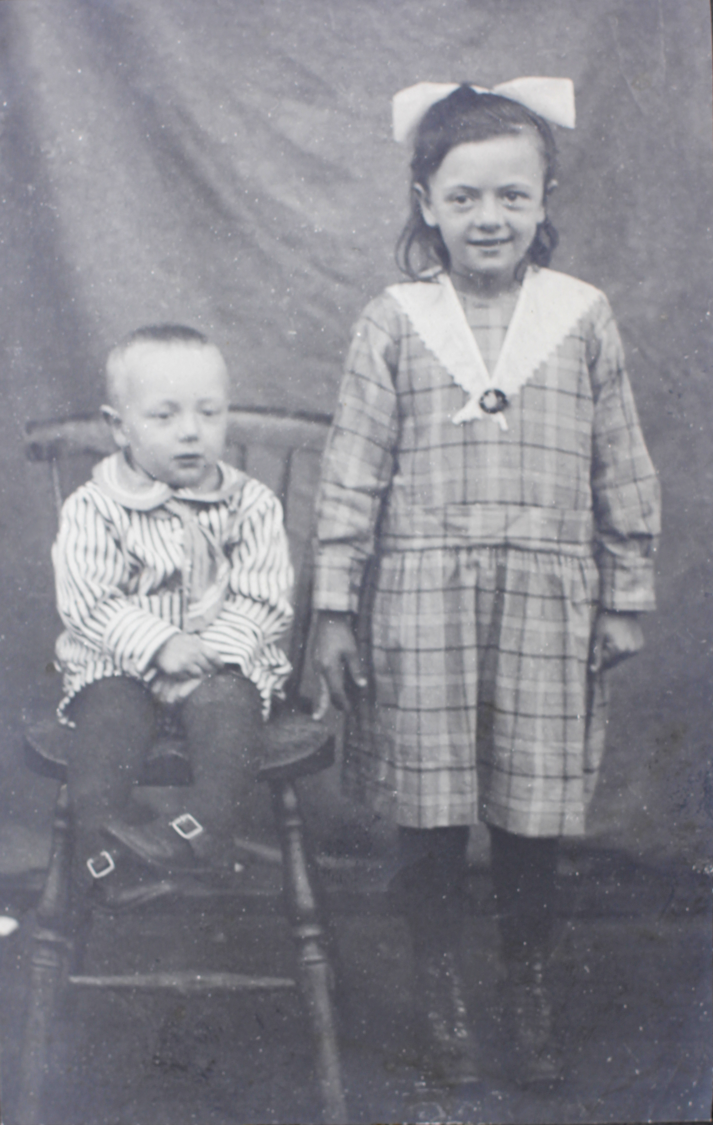 Søsknene Edmund (f. 1927) og Margit Ranheim (født 1916)